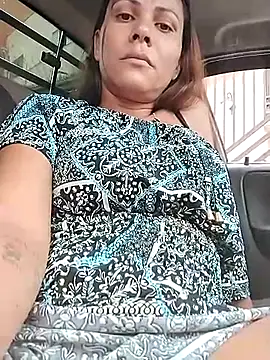 Snapshot of dyjaA chatting on November 14, 6:39 pm dyjaA online show from November 14, 6:39 pm