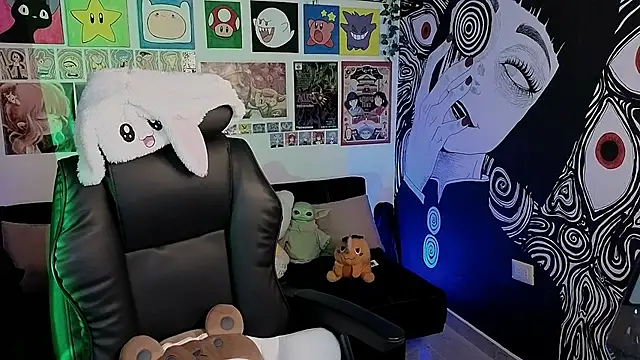 Yuhwan  online show from September 15, 11:05 pm