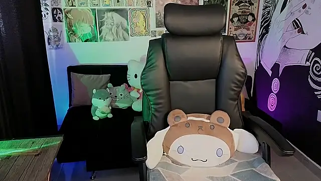 Yuhwan  online show from September 22, 8:00 pm