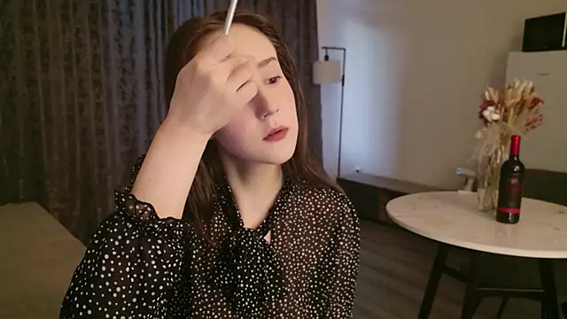 LucyRose3 online show from February 5, 2:11 pm