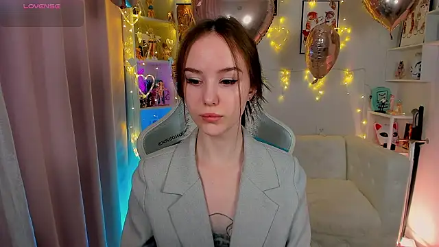 MarySparkle online show from February 11, 4:39 am