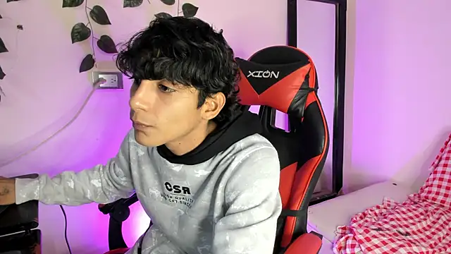 axel rousse2 online show from November 24, 9:58 pm