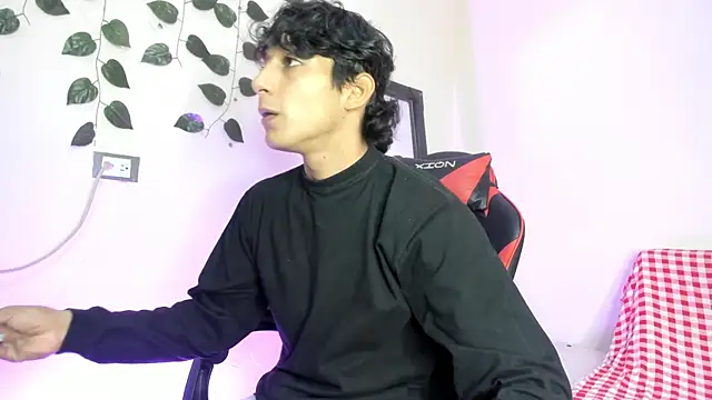 axel rousse2 online show from November 26, 11:50 pm