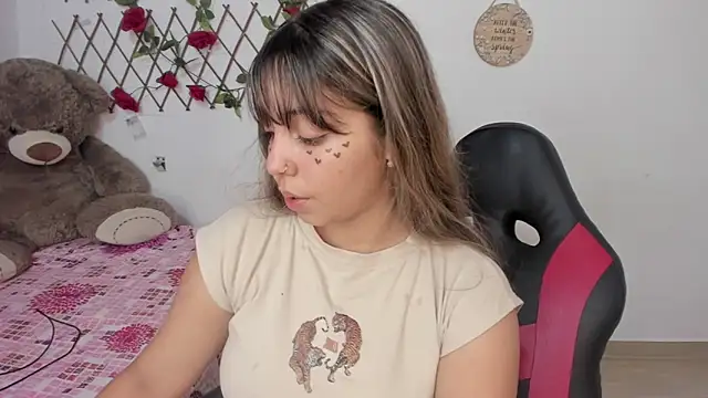 emma grays2 online show from November 20, 5:40 am