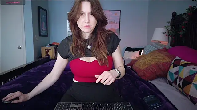 Snapshot of MommyGoddessL chatting on March 10, 3:39 pm MommyGoddessL online show from March 10, 3:39 pm