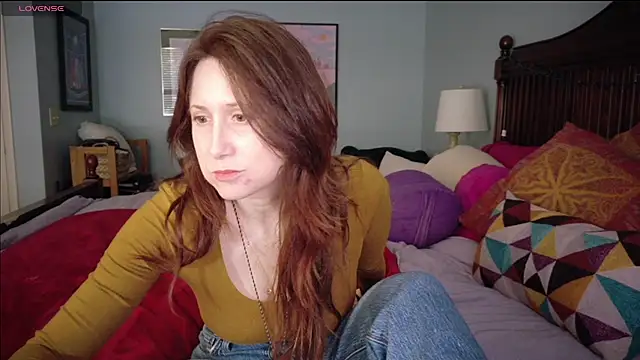 Snapshot of MommyGoddessL chatting on May 12, 6:05 pm MommyGoddessL online show from May 12, 6:05 pm