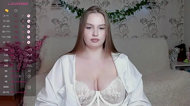 MichelleMiler online show from January 10, 7:43 am