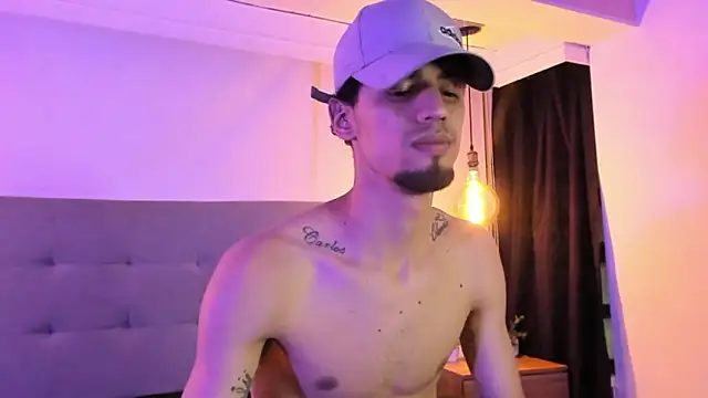 Chris Angel  online show from March 31, 3:52 am