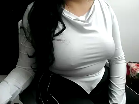 Snapshot of Roshi_Love chatting on June 26, 7:57 am Roshi Love online show from June 26, 7:57 am