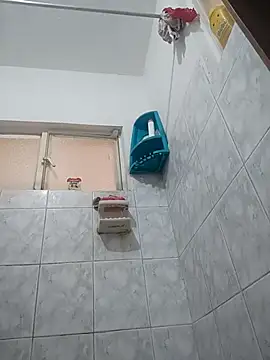 Snapshot of Valenn_fernandez chatting on March 6, 3:52 pm Valenn fernandez online show from March 6, 3:52 pm