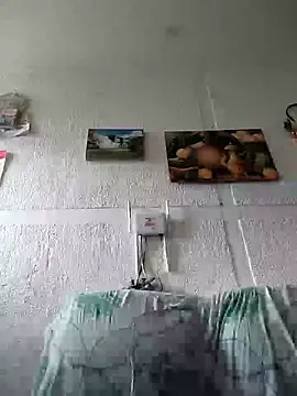 Snapshot of Valenn_fernandez chatting on May 26, 3:08 pm Valenn fernandez online show from May 26, 3:08 pm