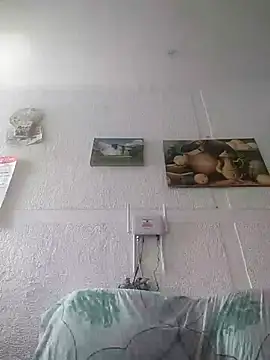 Snapshot of Valenn_fernandez chatting on May 27, 3:09 pm Valenn fernandez online show from May 27, 3:09 pm
