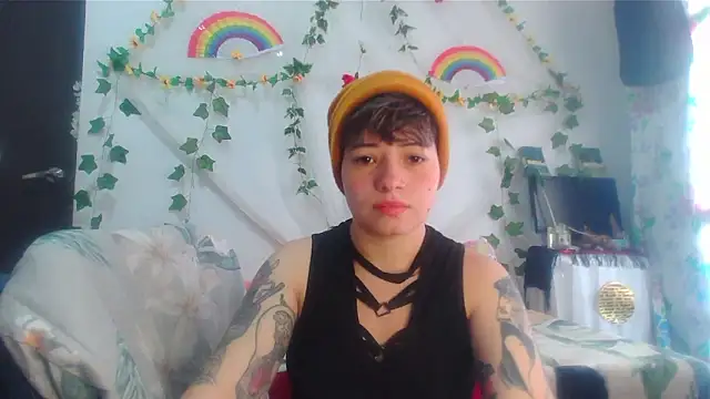 Snapshot of Mitsuha_gate chatting on February 3, 2:11 pm Mitsuha gate online show from February 3, 2:11 pm