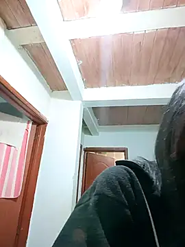 Snapshot of U-Upaaita chatting on February 16, 2:29 am U-Upaaita online show from February 16, 2:29 am