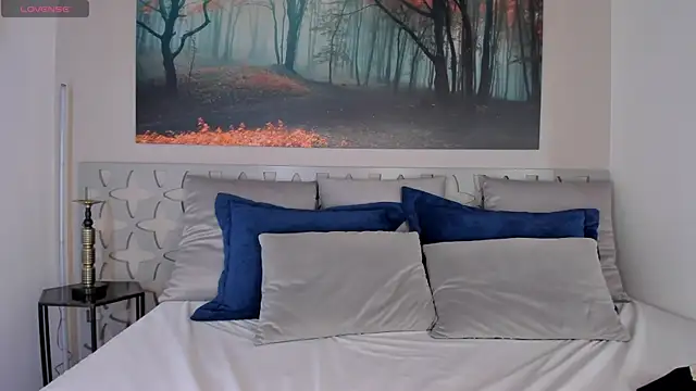 isabellasouza online show from October 17, 7:49 pm