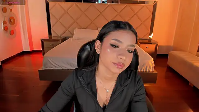 SophieHouston  online show from March 5, 2:51 am