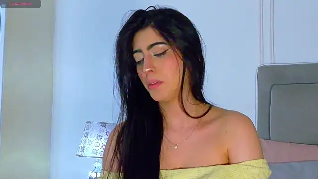 Snapshot of Ambar_Bull chatting on June 13, 2:04 pm Ambar Bull online show from June 13, 2:04 pm