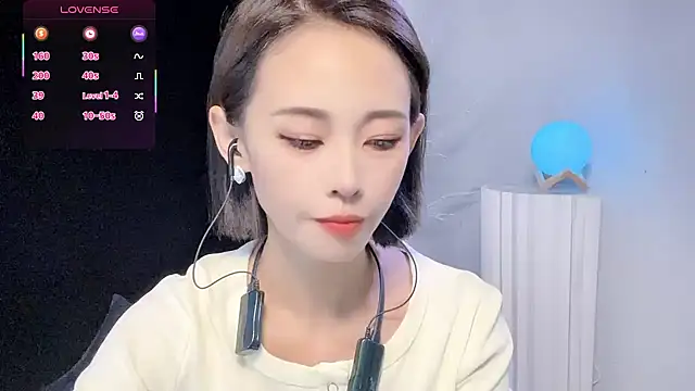 Snapshot of xiaoyue8888 chatting on September 11, 1:06 am xiaoyue8888 online show from September 11, 1:06 am