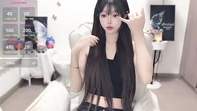 -EEBABY online show from November 18, 3:05 pm