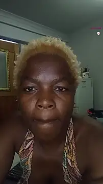 Snapshot of DarknLovelyxoxo chatting on April 9, 9:47 am DarknLovelyxoxo online show from April 9, 9:47 am