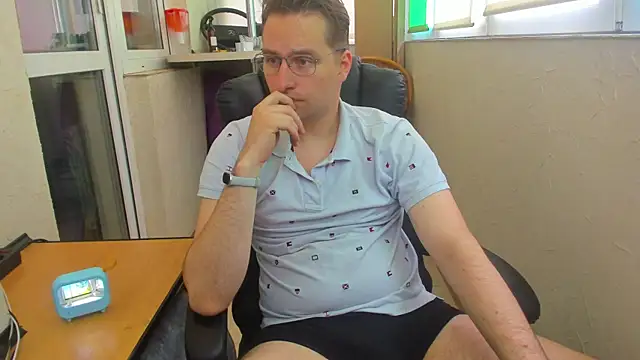 romiosabrino online show from May 16, 12:48 pm