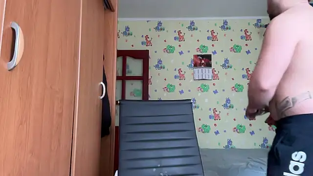 chiraq1945 online show from March 30, 8:59 am