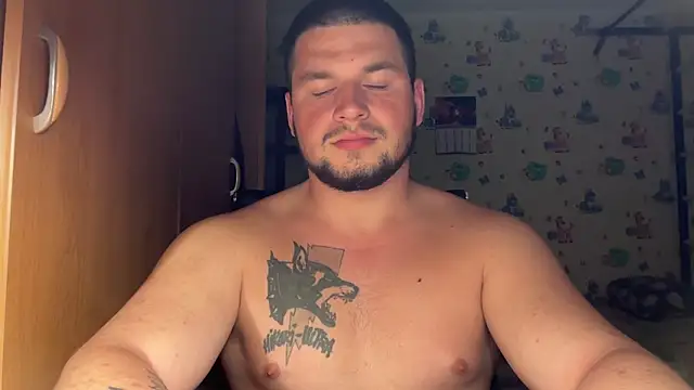 chiraq1945 online show from May 17, 5:42 pm