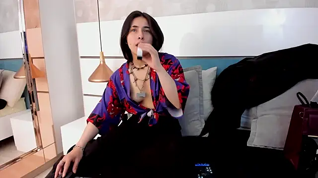 Ashkoreh online show from March 30, 9:16 pm