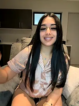 LilMisIndianx online show from October 16, 6:36 am