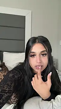 LilMisIndianx online show from March 26, 11:49 am