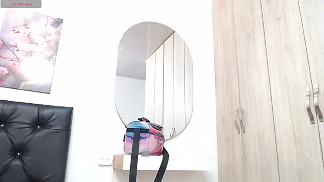 pinky f00x online show from March 20, 7:08 pm