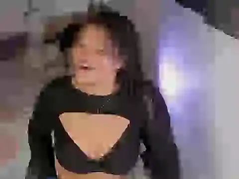 chloe kisses online show from March 26, 11:38 am