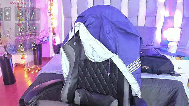 Adaara Rey online show from November 28, 7:49 pm