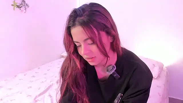 valy shyness online show from November 18, 2:17 am