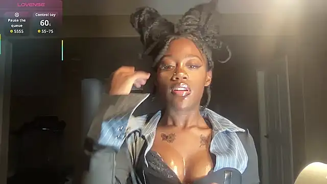 maskedgirl5005 online show from October 1, 11:44 pm