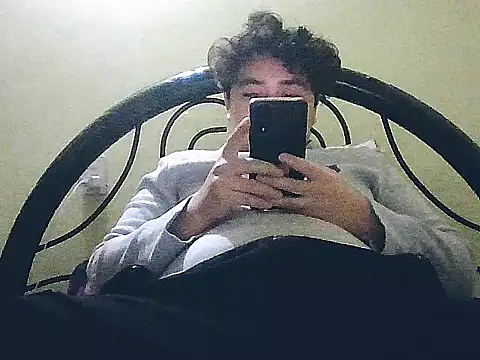 Snapshot of jorgexsuil2hh chatting on November 16, 6:08 am jorgexsuil2hh online show from November 16, 6:08 am