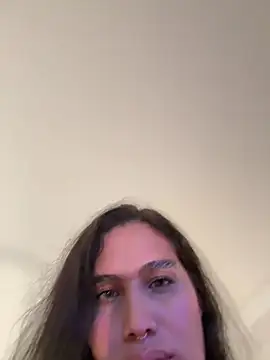 Snapshot of Bella__Wood chatting on July 11, 10:00 pm Bella Wood online show from July 11, 10:00 pm
