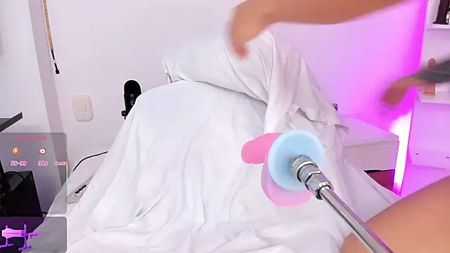 arynaughty20 online show from January 10, 5:09 am