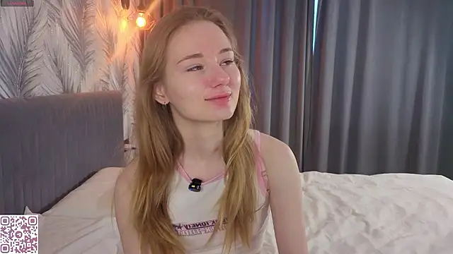 ElvinaRose online show from March 9, 2:26 am