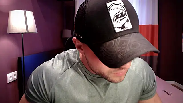 RikAdlerr online show from November 28, 7:55 am