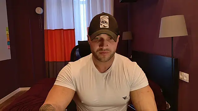 Snapshot of RikAdlerr chatting on February 15, 7:51 am RikAdlerr online show from February 15, 7:51 am