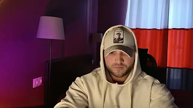 Snapshot of RikAdlerr chatting on February 24, 9:29 am RikAdlerr online show from February 24, 9:29 am