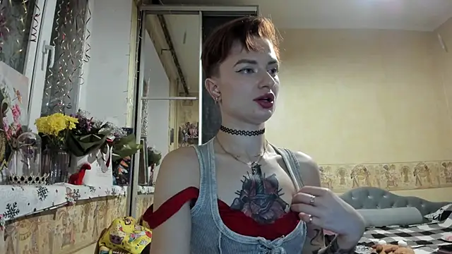 Snapshot of WatsonMi chatting on February 20, 4:51 pm WatsonMi online show from February 20, 4:51 pm