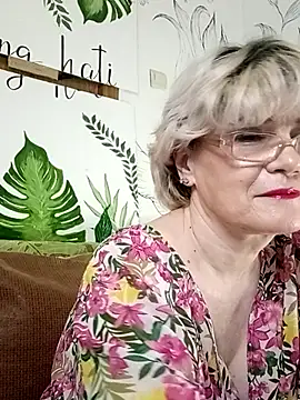 Catty Lady online show from May 21, 7:21 pm