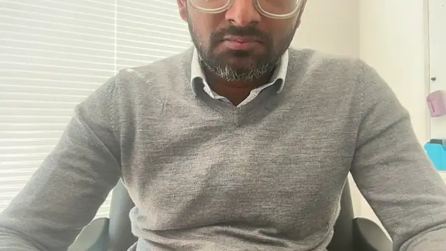 Snapshot of pranastro00 chatting on April 22, 3:24 pm pranastro00 online show from April 22, 3:24 pm