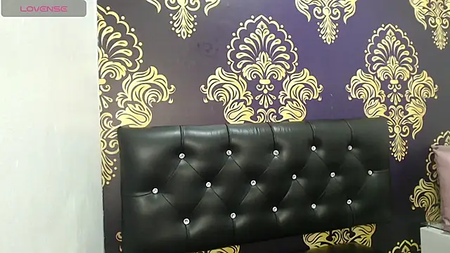 BigBoobs Goddess online show from April 12, 3:11 am