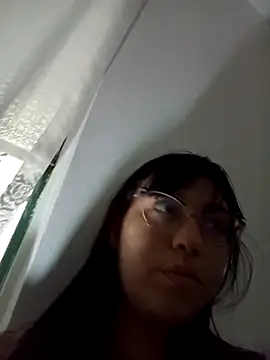 lareinalareinadelanal online show from September 21, 11:45 am