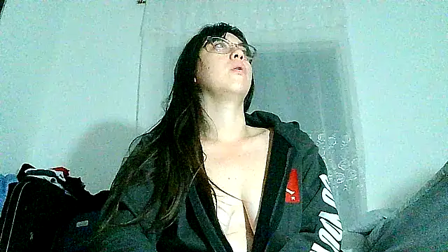 lareinalareinadelanal online show from September 28, 9:47 am