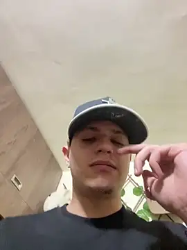 Snapshot of Themasterhades_777 chatting on November 8, 1:50 am Themasterhades 777 online show from November 8, 1:50 am