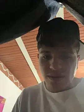 Snapshot of Themasterhades_777 chatting on March 1, 12:45 am Themasterhades 777 online show from March 1, 12:45 am